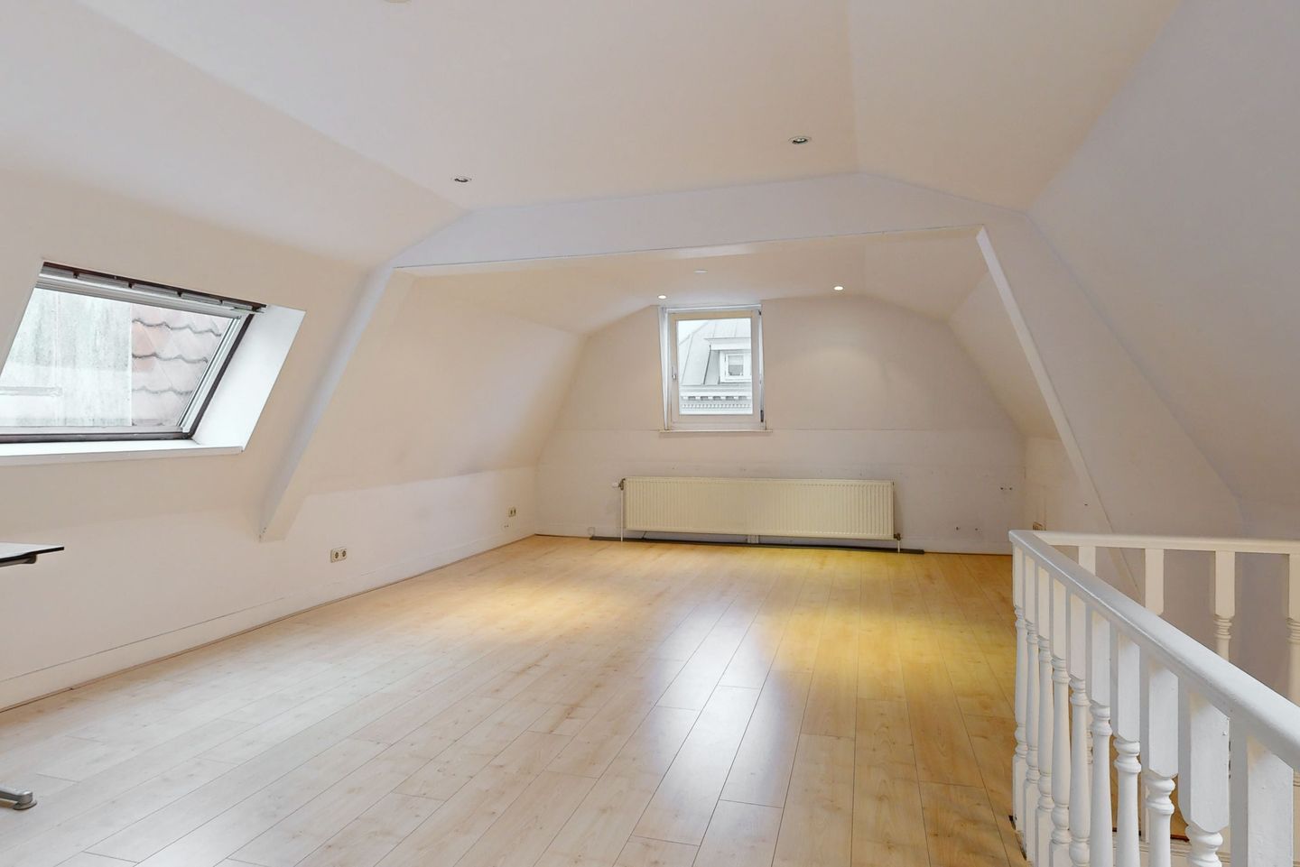 Foto 29 van Denneweg 25-D