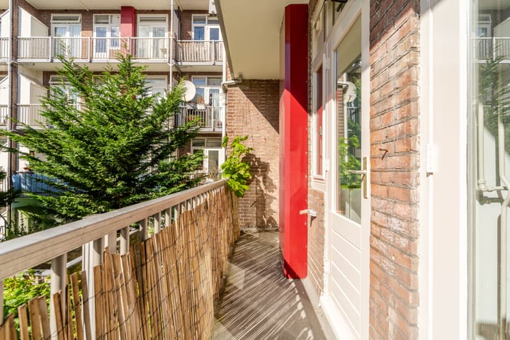 Foto 21 van Van Gentstraat 57-1