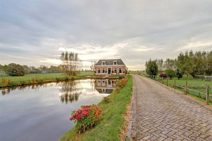 View photo 2 of Provincialeweg Oost 45