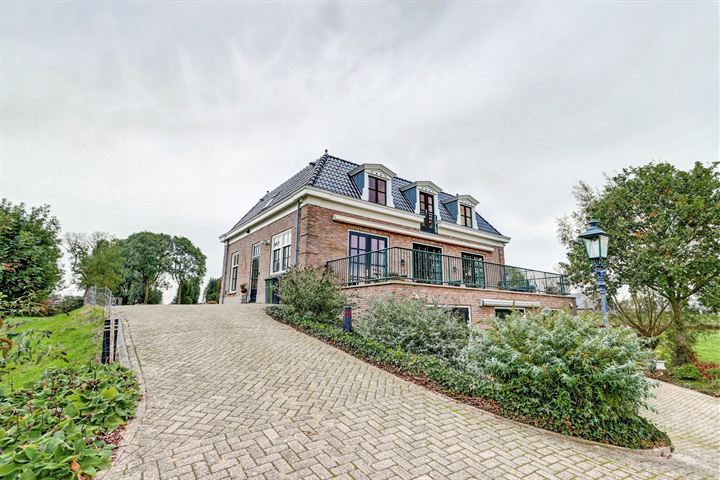 View photo 47 of Provincialeweg Oost 45