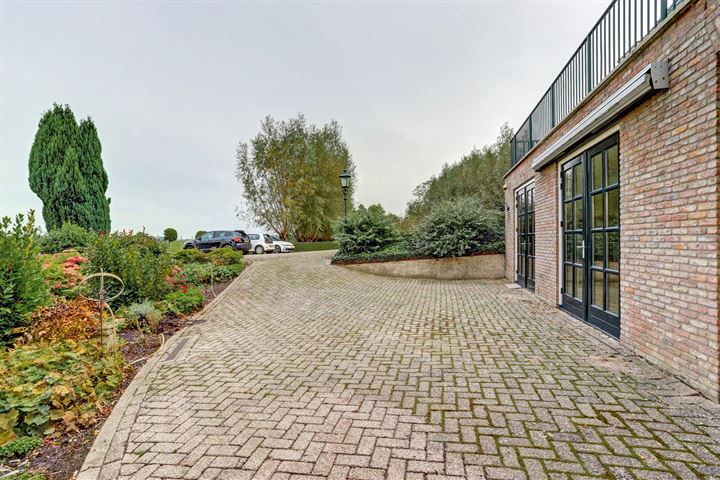 View photo 55 of Provincialeweg Oost 45