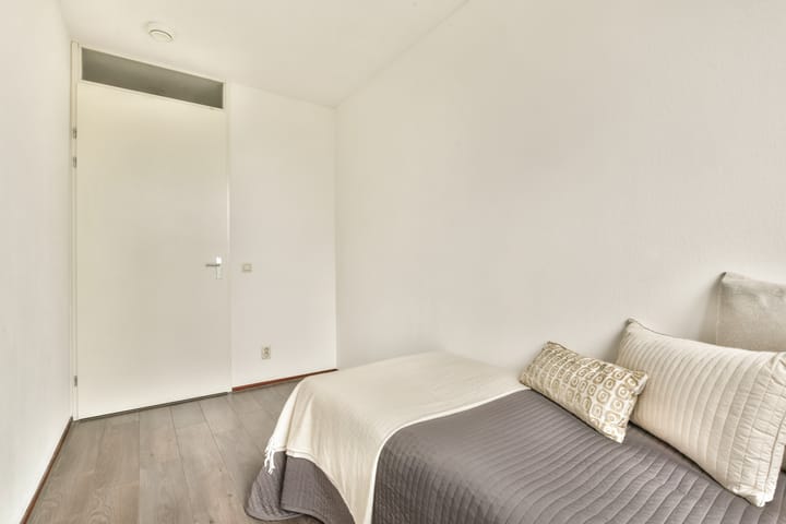 Foto 20 van Titus van Rijnstraat 273