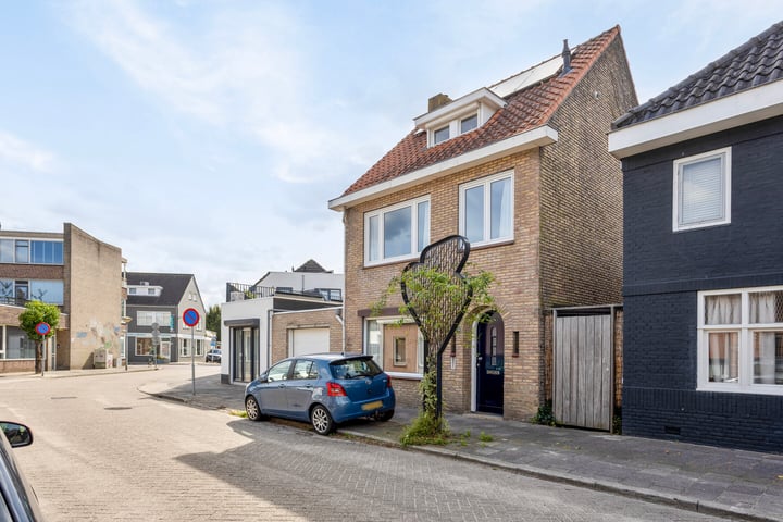 View photo 7 of Schalmstraat 34