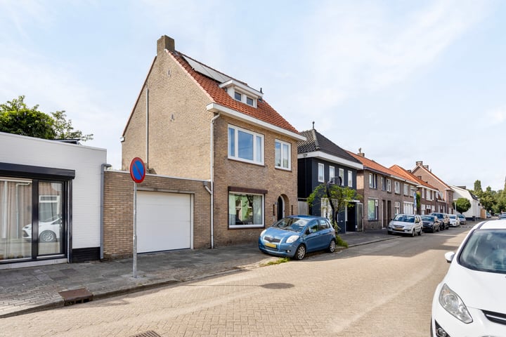 Bekijk foto 43 van Schalmstraat 34