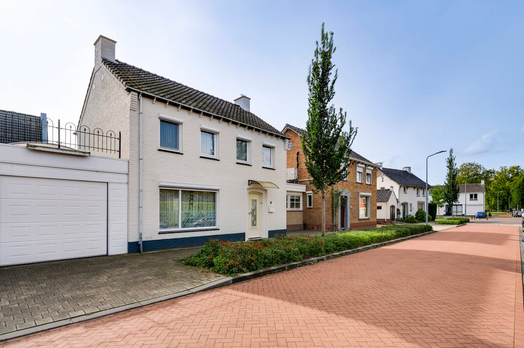 Foto 1 van Bloemartsstraat 6