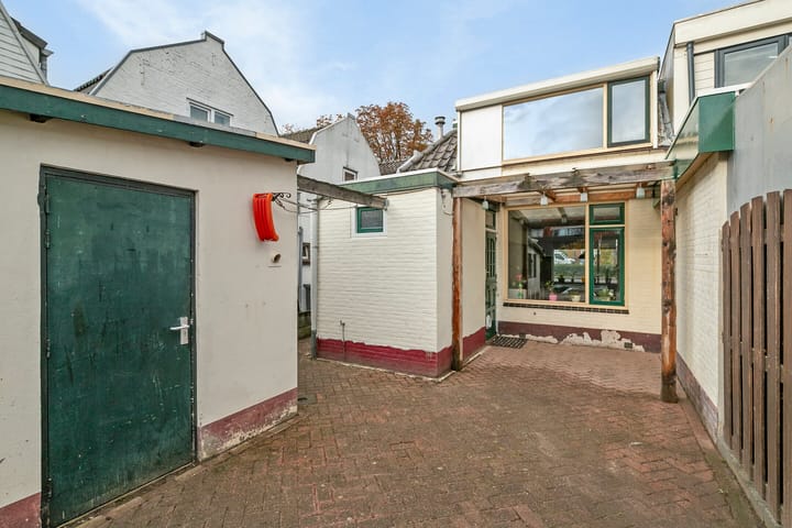 Foto 25 van Stationsweg 67