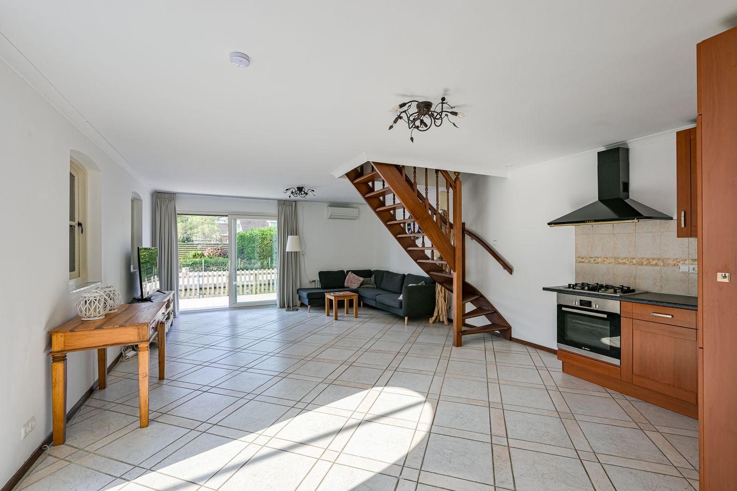 Photo 35 of Sint Nicolaasstraat 28