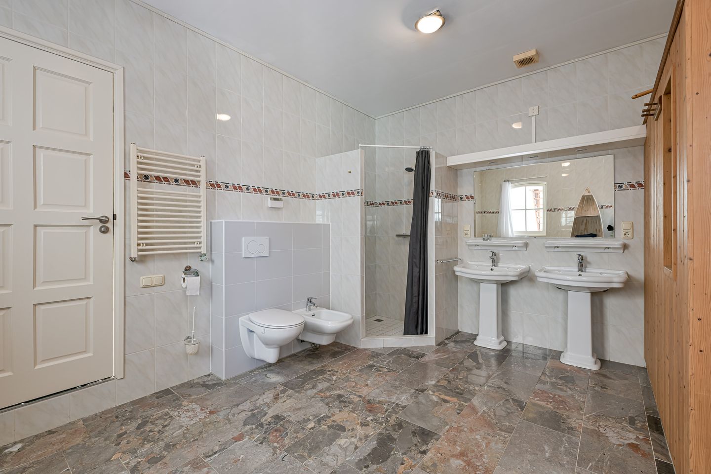 Photo 44 of Sint Nicolaasstraat 28