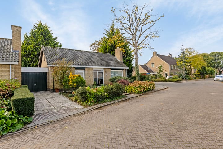 Photo 6 of Hazelaarstraat 22