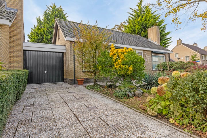 Photo 8 of Hazelaarstraat 22