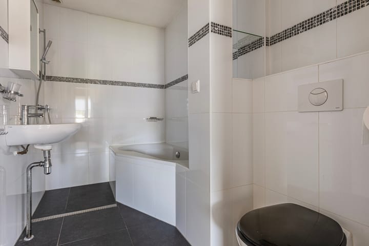 Photo 30 of Hazelaarstraat 22