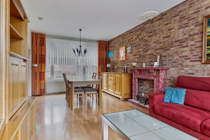 Foto 12 van Azaleastraat 7