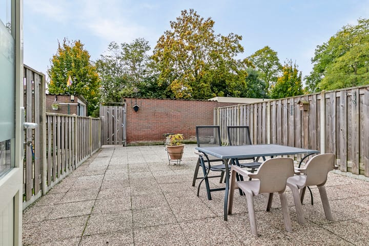 Foto 27 van Azaleastraat 7