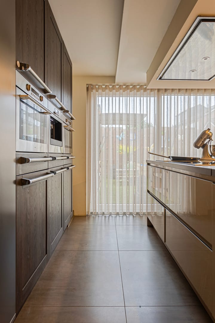 Foto 21 van Anna van Burenweg 40