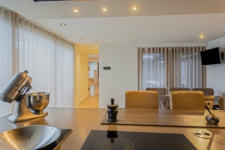 Foto 23 van Anna van Burenweg 40