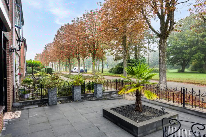 Foto 61 van Anna van Burenweg 40