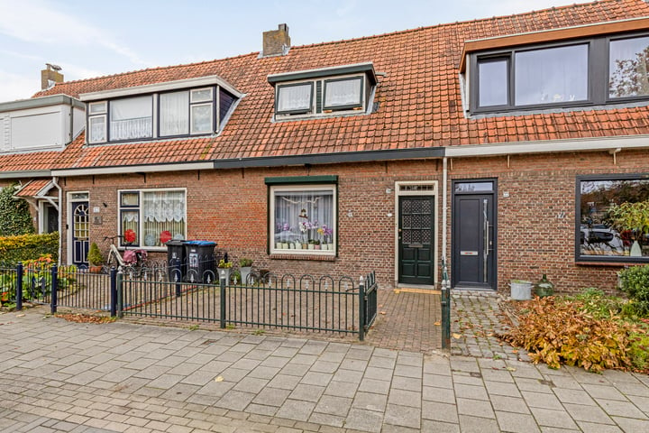 View photo 2 of Scheldestraat 79