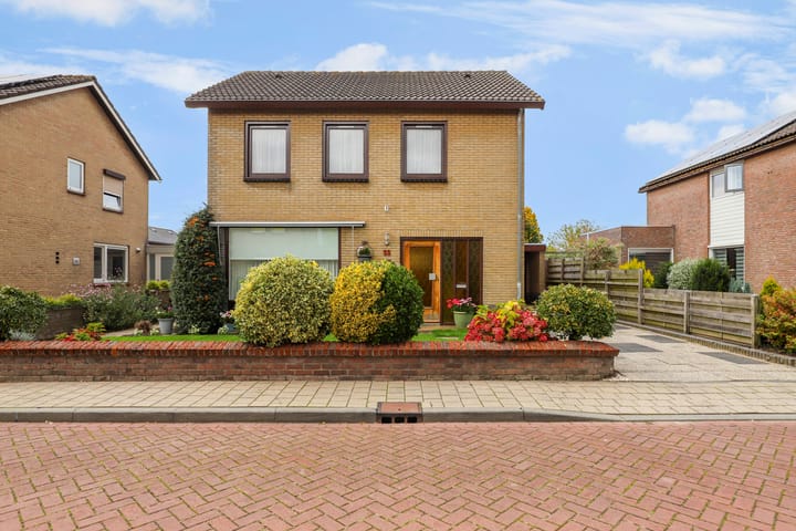 Foto 1 van Ds J A Visserstraat 33