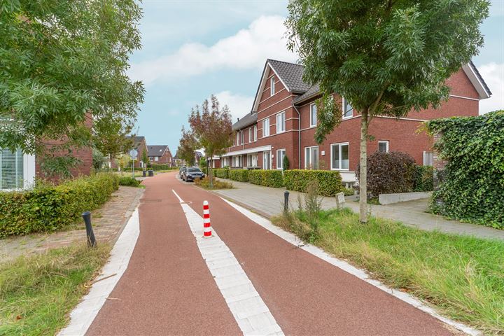 Bekijk foto 42 van Simone de Beauvoirstraat 4