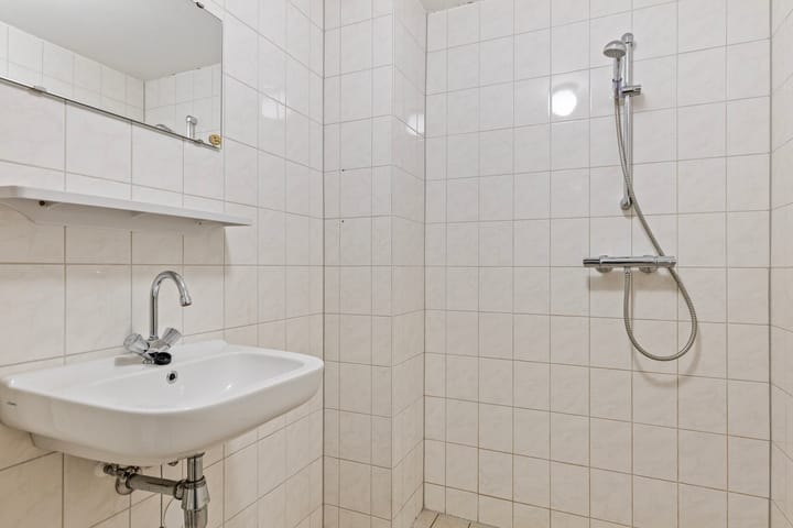 Foto 23 van Helfrichstraat 1