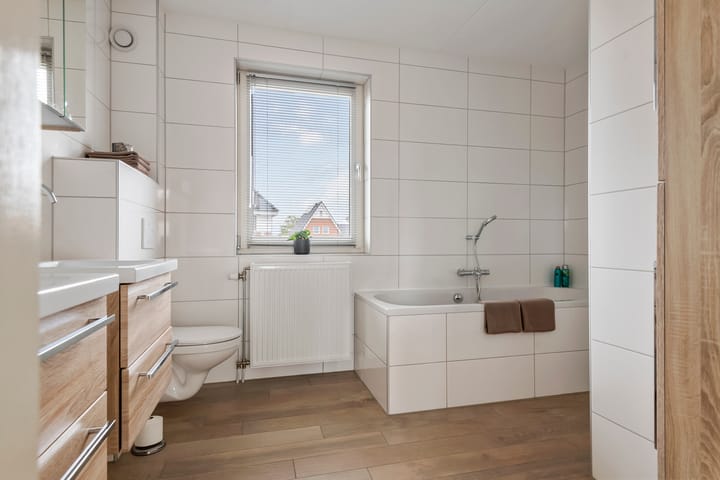 Foto 32 van Meerstraat 7-G