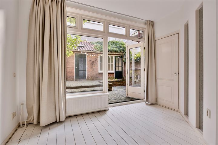 View photo 11 of Bergstraat 27