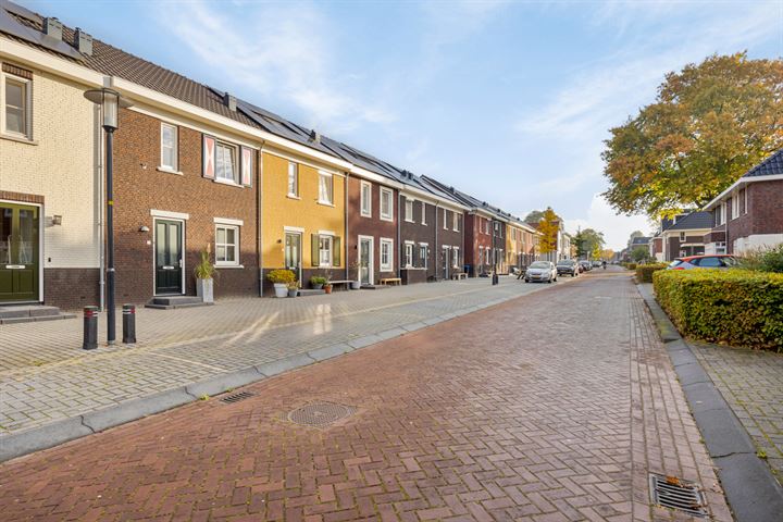 Bekijk foto 25 van Leliestraat 75