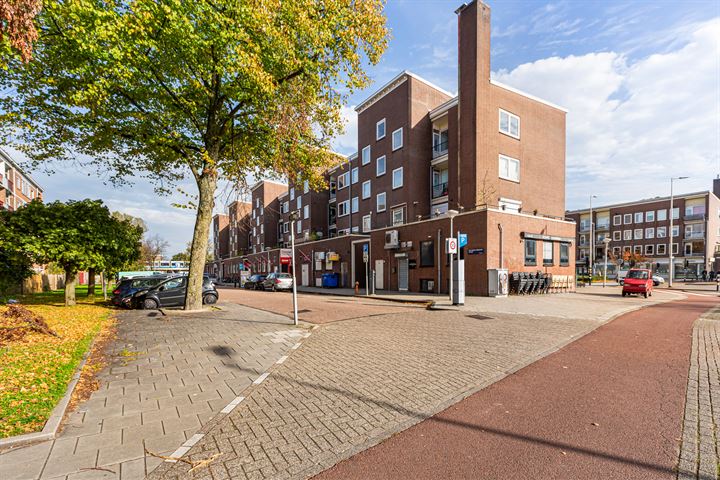 Bekijk foto 32 van Van Mourik Broekmanstraat 12-2