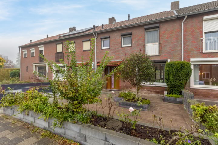 Photo 2 of Broeksittarderweg 92