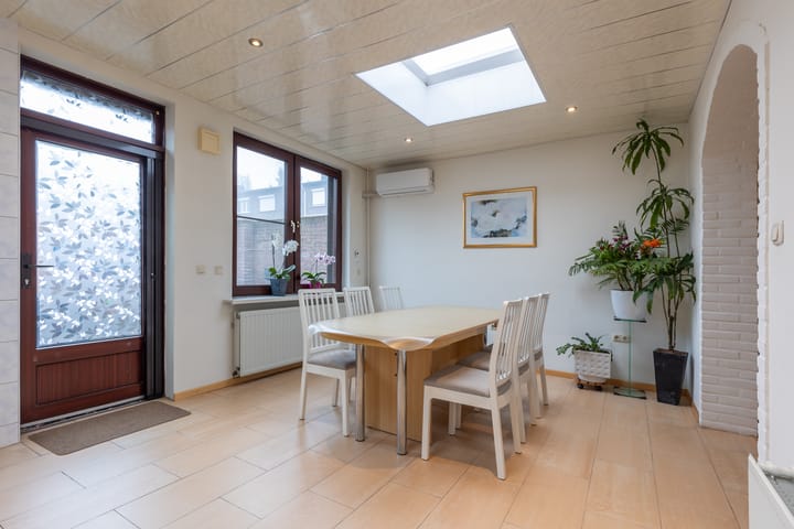 Photo 13 of Broeksittarderweg 92