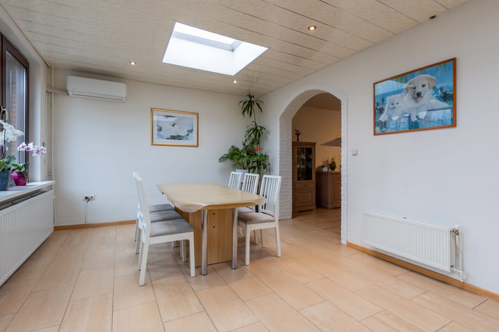 Photo 16 of Broeksittarderweg 92