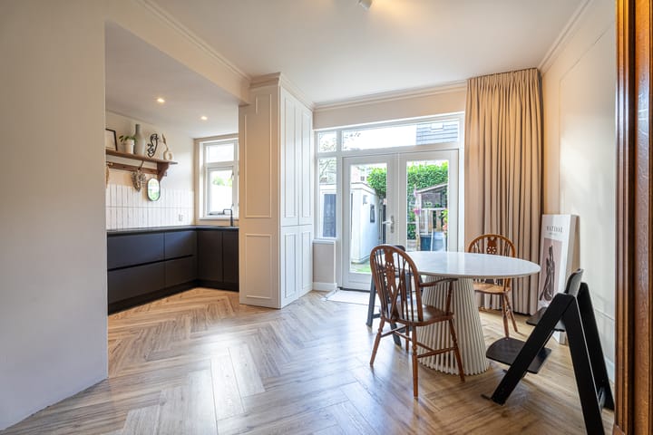 Photo 7 of Dr. van Campenstraat 36