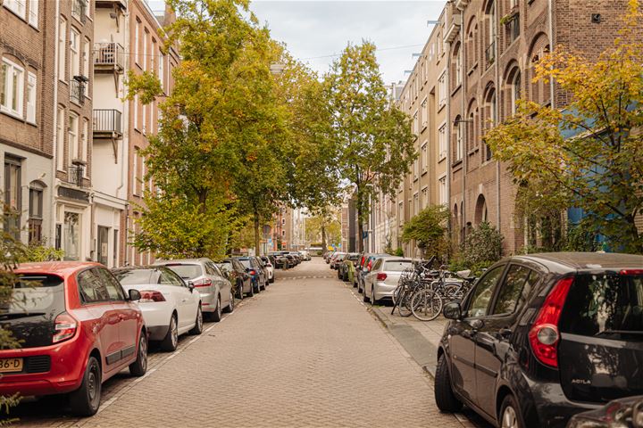 View photo 36 of Sint Willibrordusstraat 14