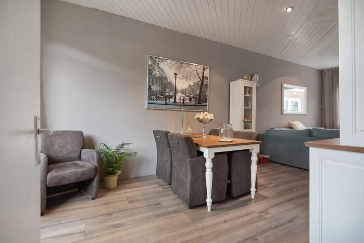 Foto 13 van Dr. Leijdsstraat 65