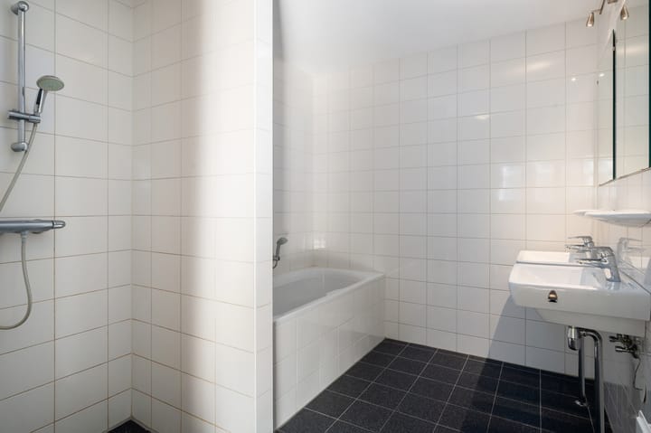 Foto 17 van Lloydstraat 26-A