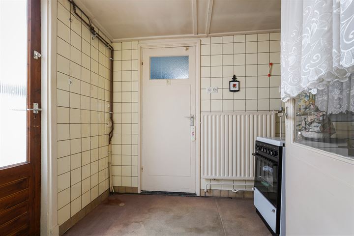 Bekijk foto 18 van Leharstraat 66