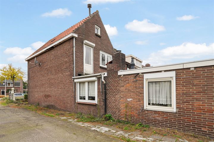 Bekijk foto 35 van Leharstraat 66