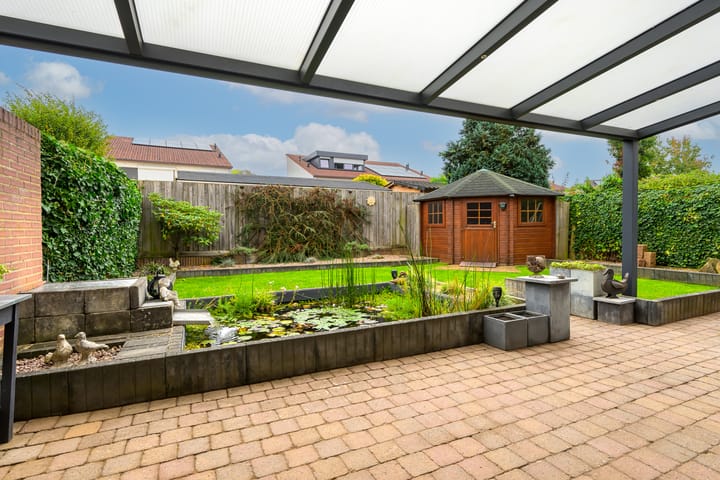 Foto 21 van Marga Klompéstraat 23