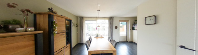 View 360° photo of Woonkamer of Marga Klompéstraat 23