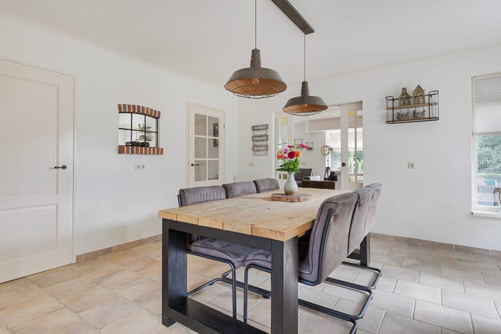 Foto 13 van Remise 2