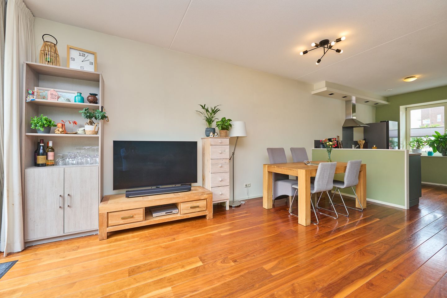 Foto 14 van Krommenieërweg 113-B