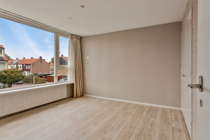 Foto 22 van Van Eedenstraat 15