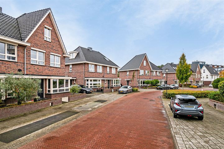 View photo 48 of Boudewijn Büchlaan 19