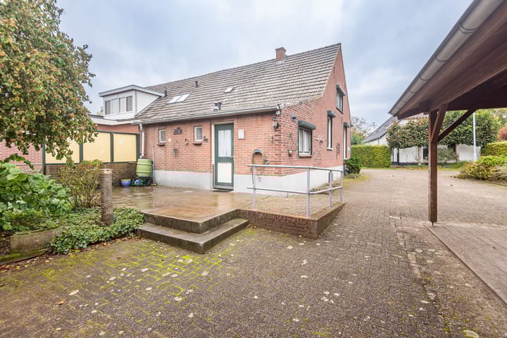 Foto 45 van Walseweg 1