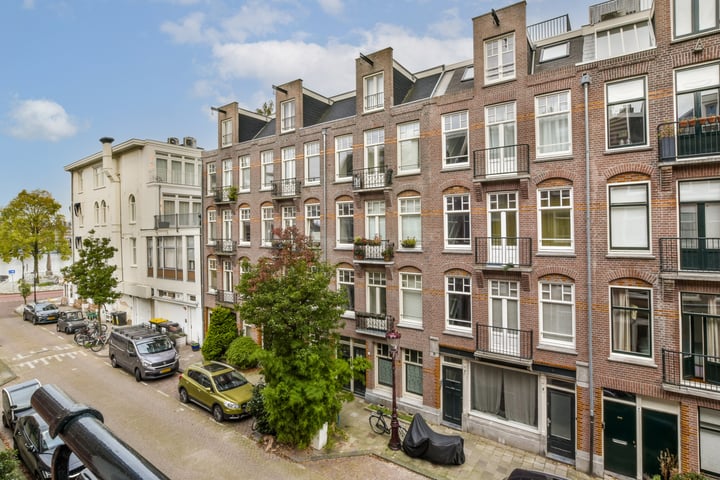 View photo 18 of Jan Bernardusstraat 8-2