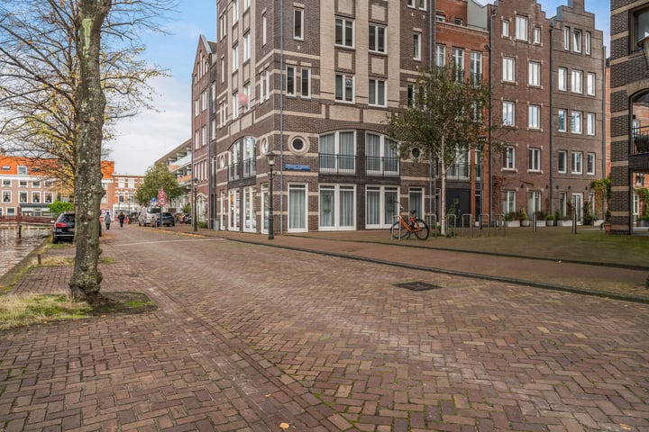 View photo 33 of Boomsluiterskade 266