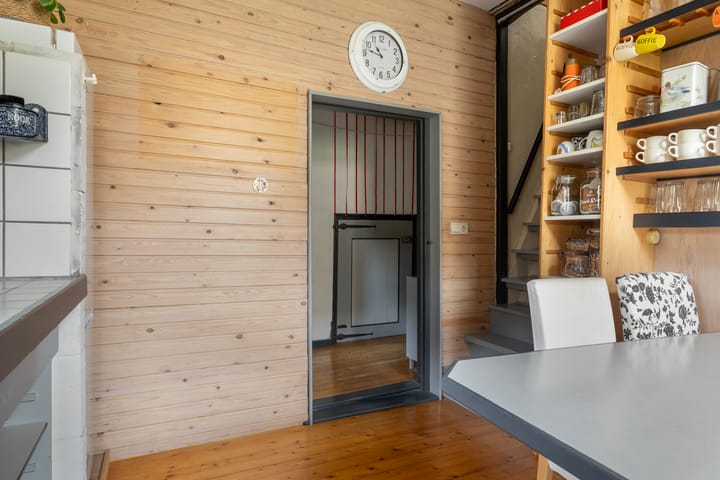 Photo 12 of Oasterein 2