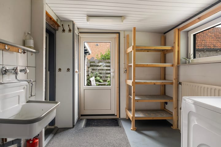 Photo 14 of Oasterein 2