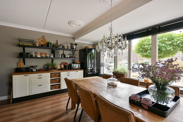 Foto 23 van Admiraal de Ruyterlaan 8-F