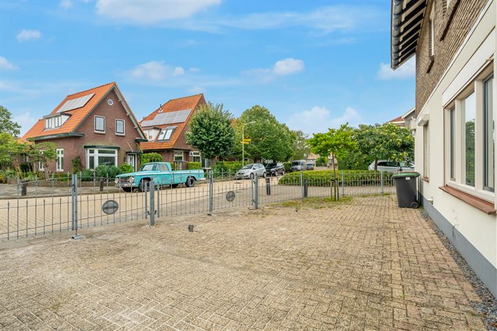 Bekijk foto 27 van Van Oldenbarneveldweg 1